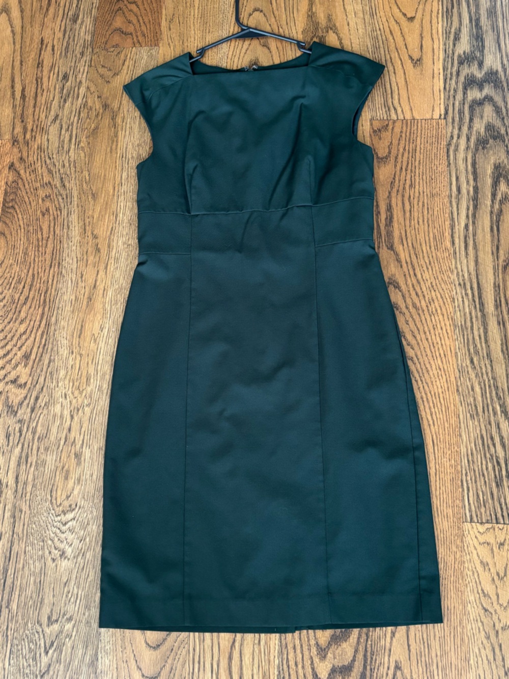 Ann Taylor Dark Green Sleeveless Sheath Dress